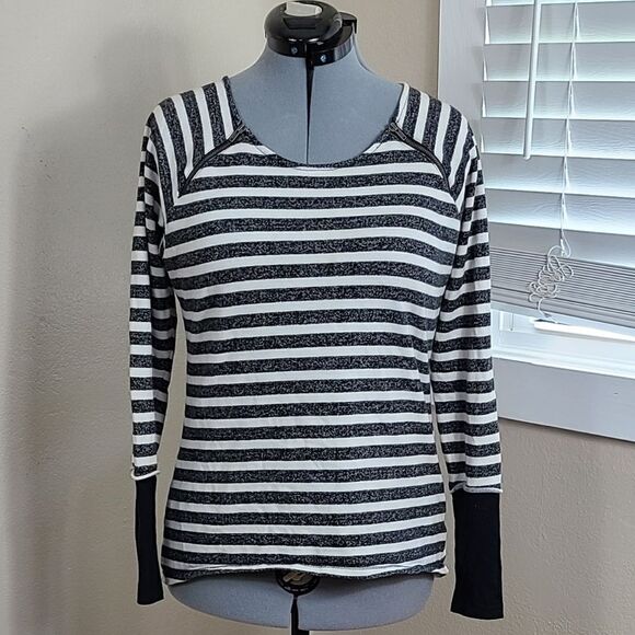 Maurices Stripes and Zippers Sweater Size Large - Picture 1 of 11